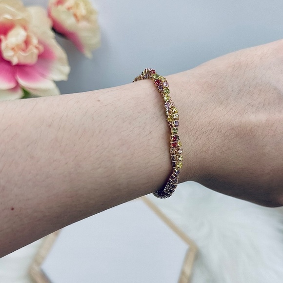 Twisted Colorful Rhinestones Adjustable Bracelet - Picture 3 of 7